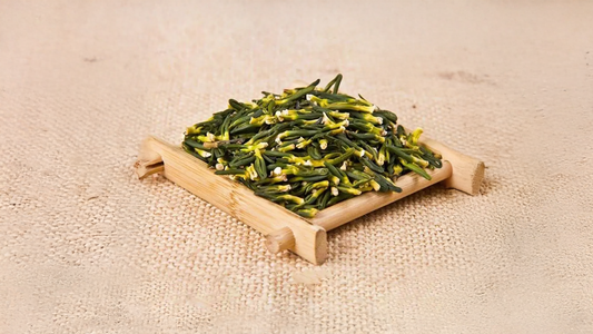 Plumula Nelumbinis: A Calming Herb for Heart, Mind, and Metabolic Balance